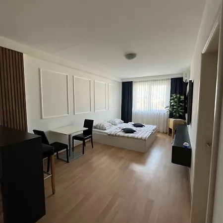 Apartment Tron